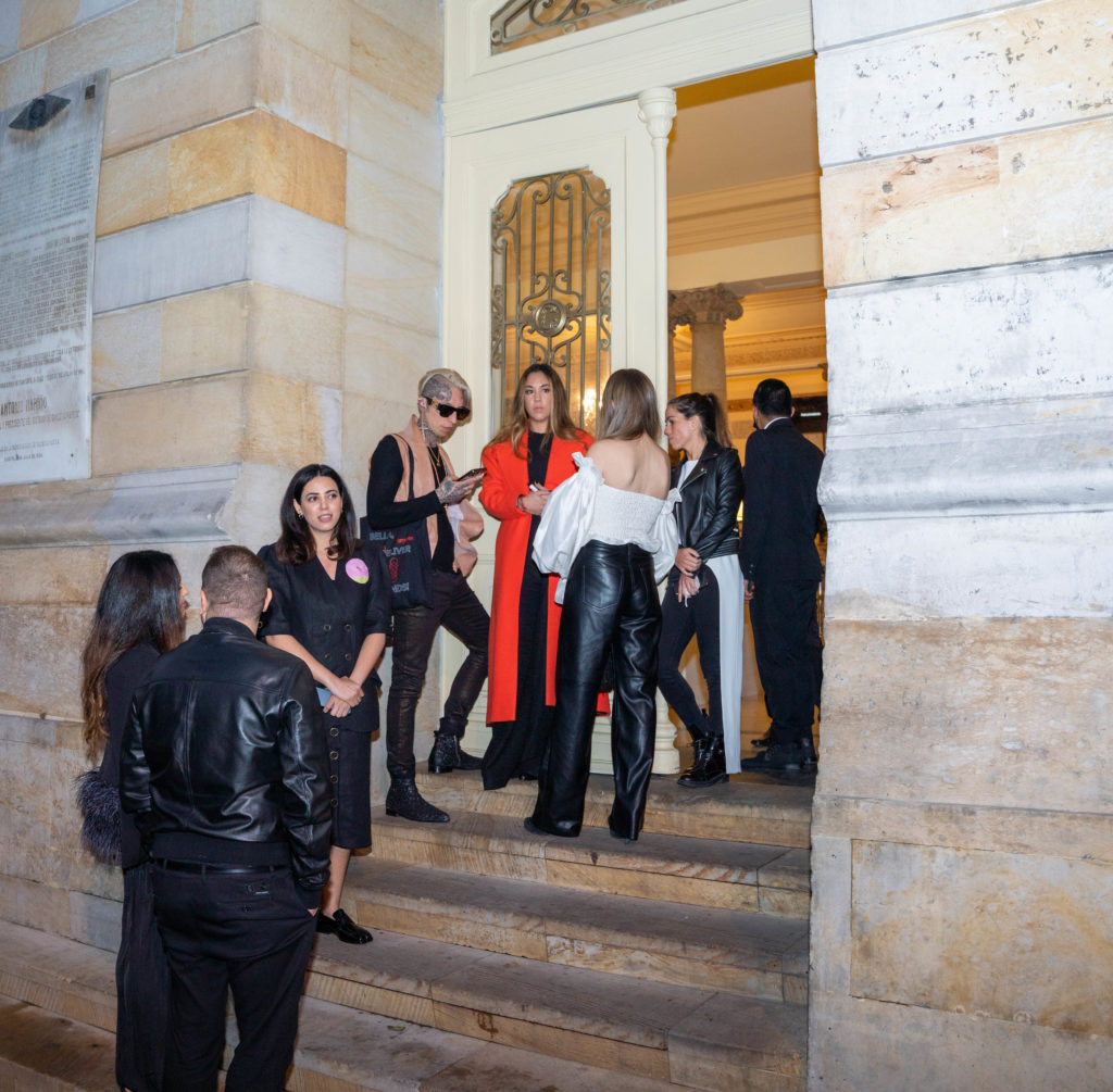 Standing stylishly outside Palacio Del San Francisco waiting for the show to start at BFW 2022 day 1.