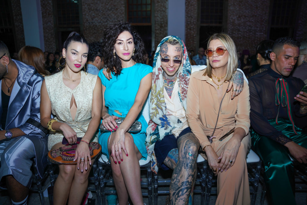 Front row fashion at @sdm_latam Chris lavish and fashion crowd at semena de la moda March, Fashion week photos March 2023, Tattoo model