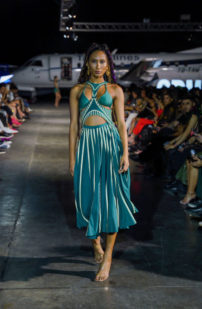 33:3 by Linda Liz, Knit Dress, Guatemala Fashion week catwalk latin American designers March 2023, semena de la moda @SDM_latam photo by @xelaaromfilms
